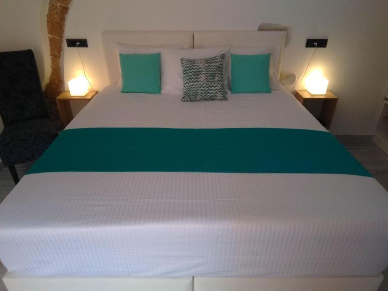 Antica Canea Luxury Rooms Chrissi Akti Chania Exterior foto