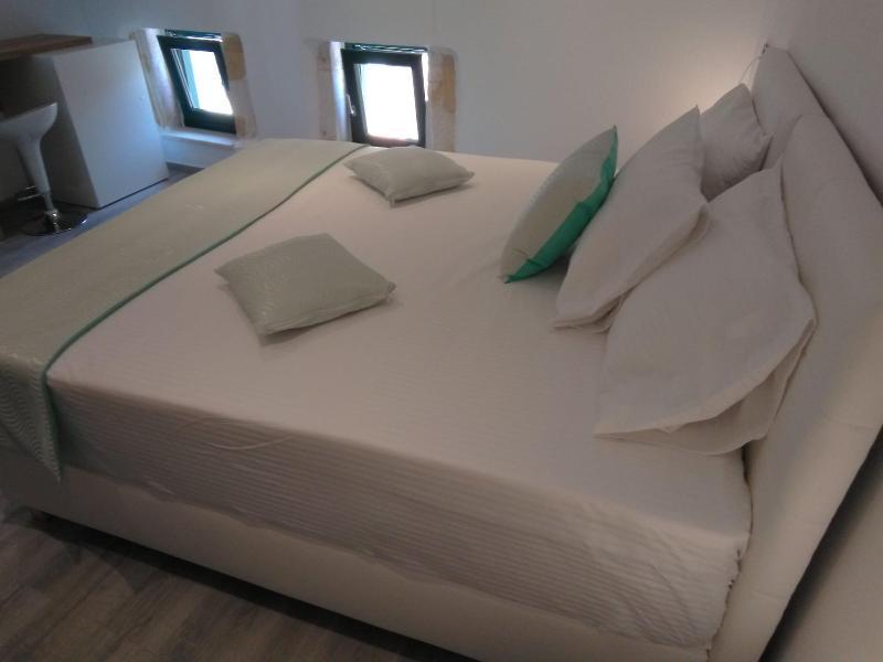 Antica Canea Luxury Rooms Chrissi Akti Chania Exterior foto