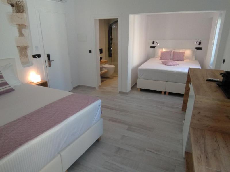 Antica Canea Luxury Rooms Chrissi Akti Chania Exterior foto