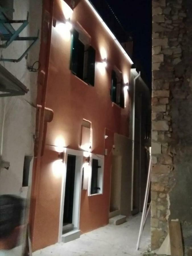 Antica Canea Luxury Rooms Chrissi Akti Chania Exterior foto